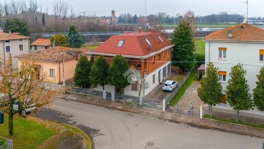 Villa in Modena, Provincia di Modena