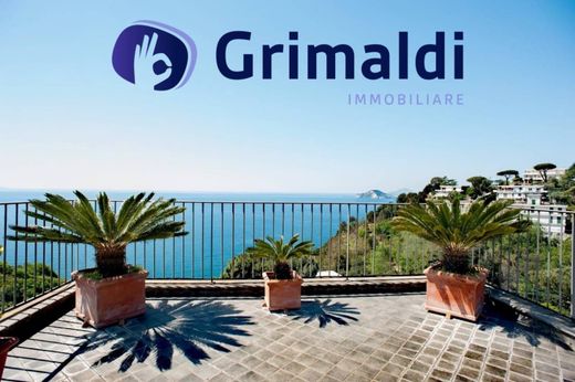 Penthouse in Pozzuoli, Naples