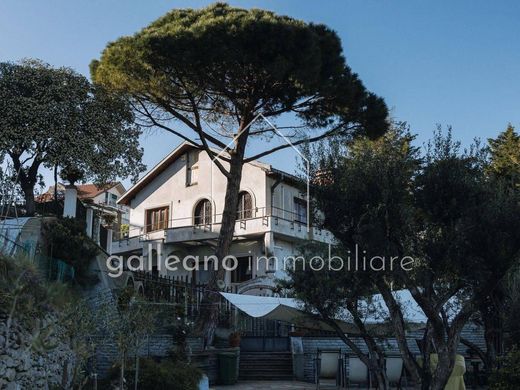 Villa a Celle Ligure, Savona