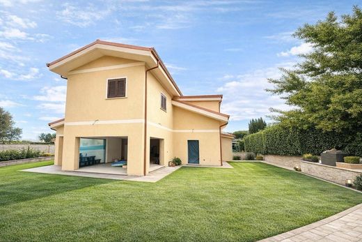 Willa w Rocca di Papa, Rzym