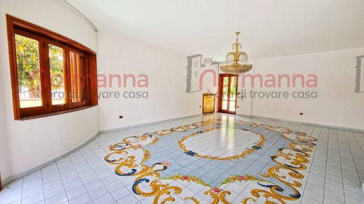 Villa in Casoria, Naples