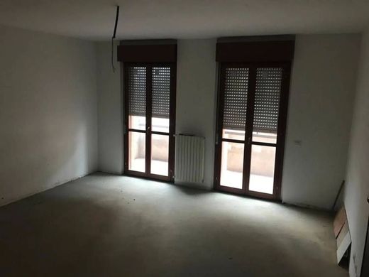 Appartamento a Voghera, Pavia