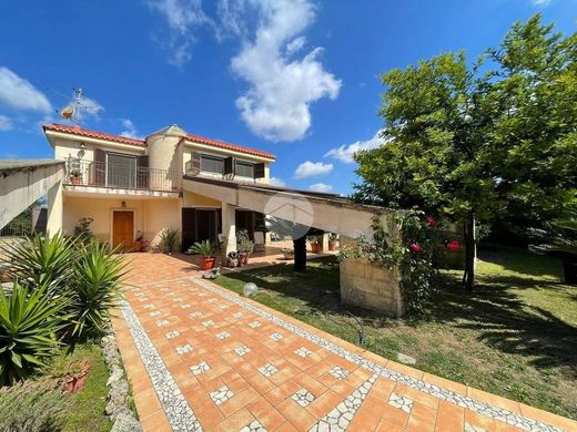 Villa in Quarto, Naples