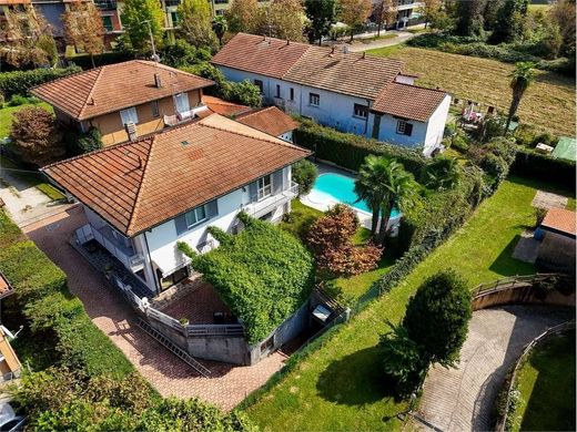 ‏וילה ב  Sesto Calende, Provincia di Varese