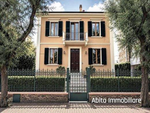 Villa in Pesaro, Pesaro and Urbino