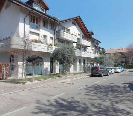 Penthouse à Monza, Provincia di Monza e della Brianza