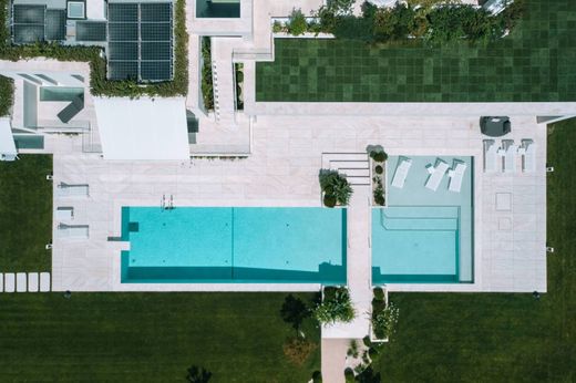 Villa a Forte dei Marmi, Lucca