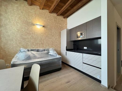 Apartment in Milan, Lombardy