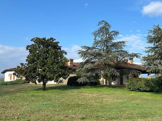 Villa in Bigarello, Province of Mantua