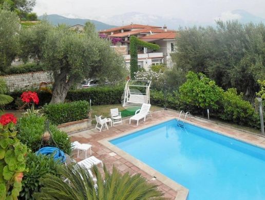 Villa - Santa Marina, Provincia di Salerno