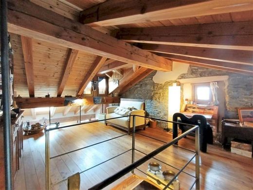 Lüks ev La Salle, Aosta ilçesinde
