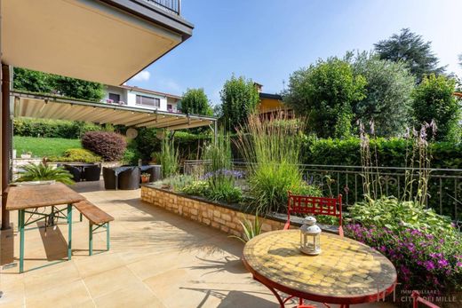 Villa in Torre Boldone, Provincia di Bergamo