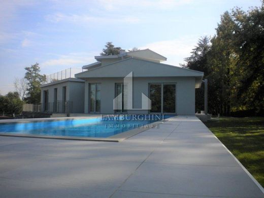 Villa in Ferrara, Provincia di Ferrara