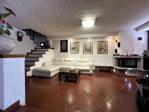 Villa in Santo Stefano Ticino, Mailand