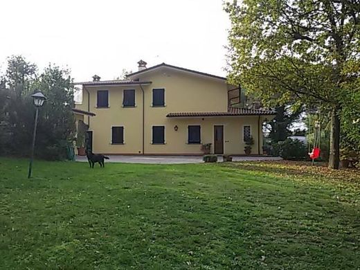 Villa Porcari, Lucca ilçesinde