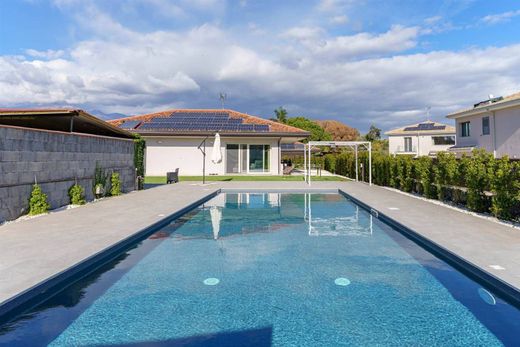 别墅  Aci Sant'Antonio, 卡塔尼亚省