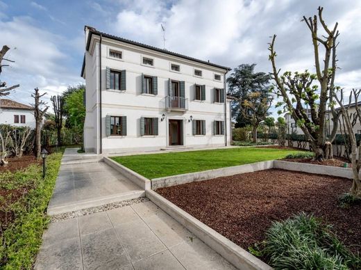 Villa Castelfranco Veneto, Treviso ilçesinde