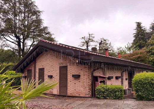 Villa in Seregno, Province of Monza and Brianza