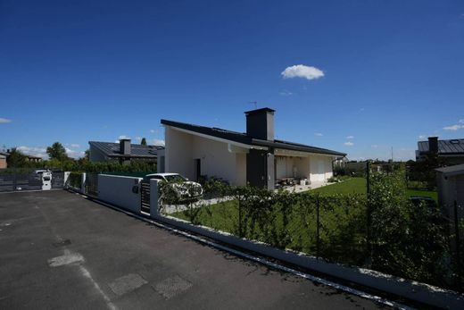 Βίλα σε San Giovanni in Persiceto, Bologna