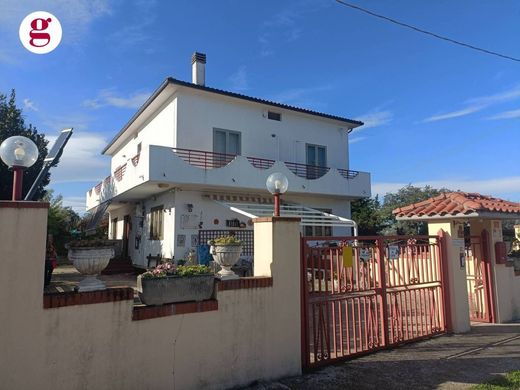 Villa in Vasto, Provincia di Chieti
