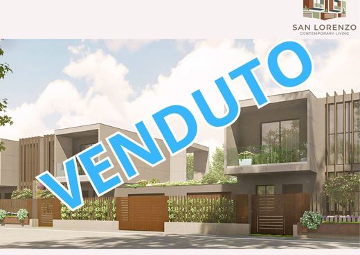 Villa - Parabiago, Milão