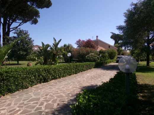 Villa - Anzio, Roma