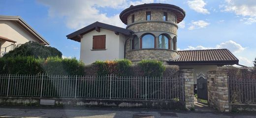 Villa in Brembate di Sopra, Provincia di Bergamo