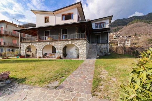 Casa di lusso a Tignale, Brescia