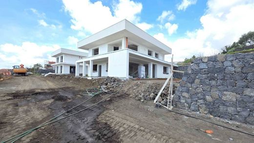 Villa in Sant'Agata Li Battiati, Catania