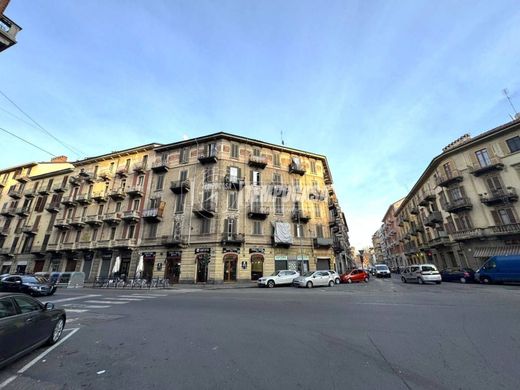 Appartamento a Torino, Provincia di Torino