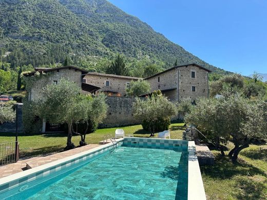 Casa de campo en Pacentro, Aquila