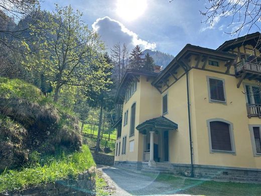 빌라 / Gressoney-Saint-Jean, Valle d'Aosta