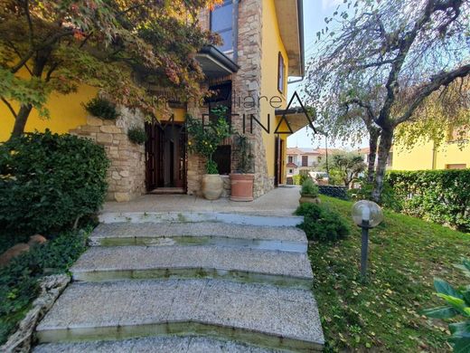 Villa Pedrengo, Bergamo ilçesinde