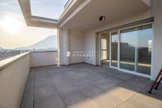 Penthouse à Lecco, Provincia di Lecco