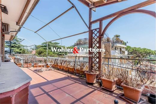 Penthouse w Rzym, Lazio