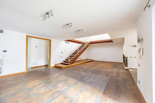 Villa a Legnano, Milano