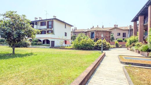 Квартира, Segrate, Милан