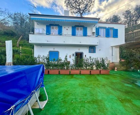 Villa in Sant'Agnello, Naples