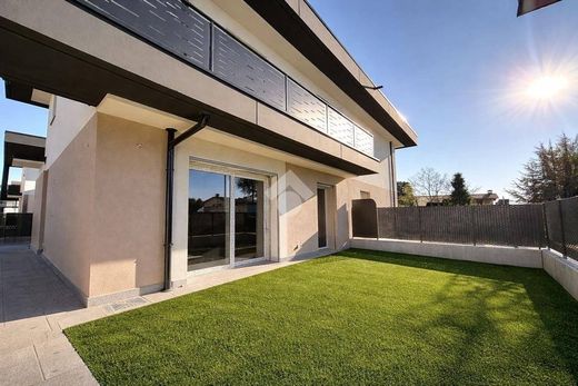 Villa à Azzano San Paolo, Provincia di Bergamo