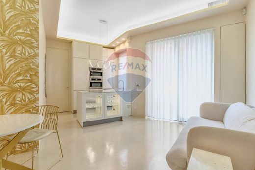 Apartment / Etagenwohnung in Mailand, Lombardei