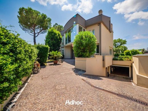 Villa in Fano, Pesaro and Urbino