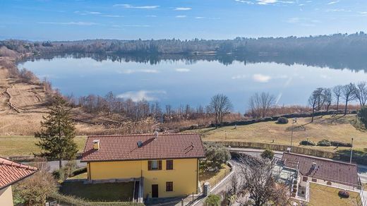 Villa en Montorfano, Provincia di Como