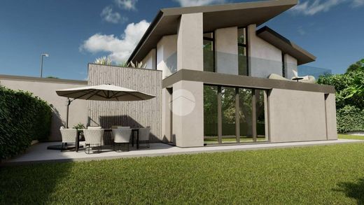 빌라 / Grumello del Monte, Provincia di Bergamo