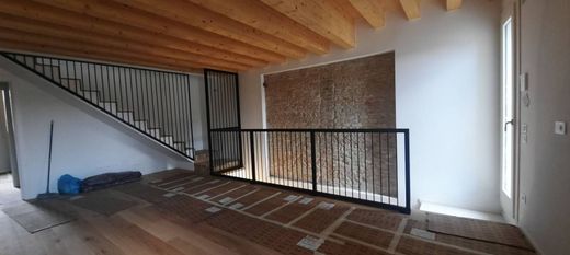 Luxury home in Treviso, Provincia di Treviso