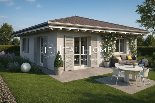 Villa - Molteno, Provincia di Lecco