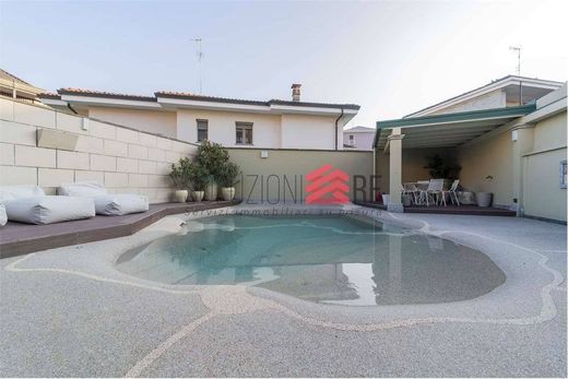 Villa à Novare, Piémont