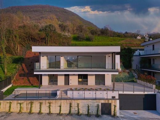 别墅  Sale Marasino, 布雷西亚省