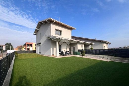 Villa a Poncarale, Brescia