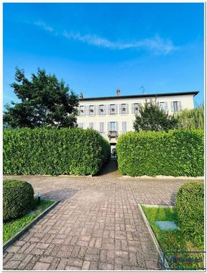 Loft in Cassinetta di Lugagnano, Mailand