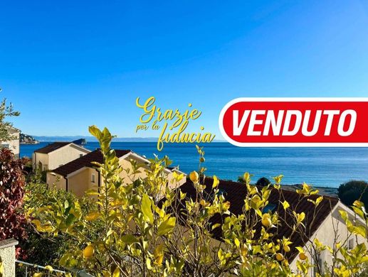 Apartment in Spotorno, Provincia di Savona